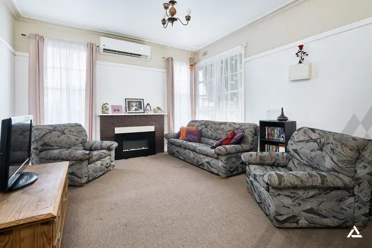Second view of Homely house listing, 2 Ronalds Court, Drouin VIC 3818