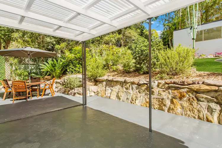 2 Pike Road, Hornsby Heights NSW 2077