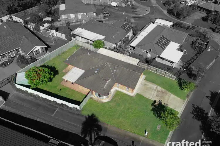 82 Solandra Circuit, Regents Park QLD 4118