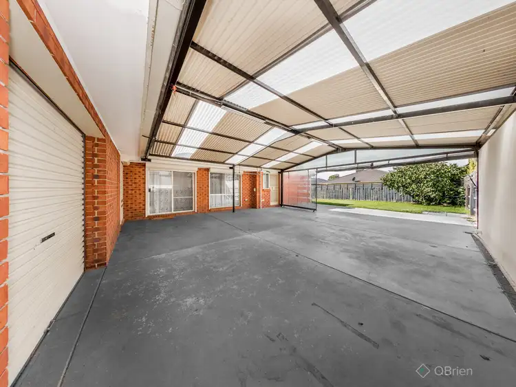 Fifth view of Homely house listing, 8 Ironbark Close, Hampton Park VIC 3976