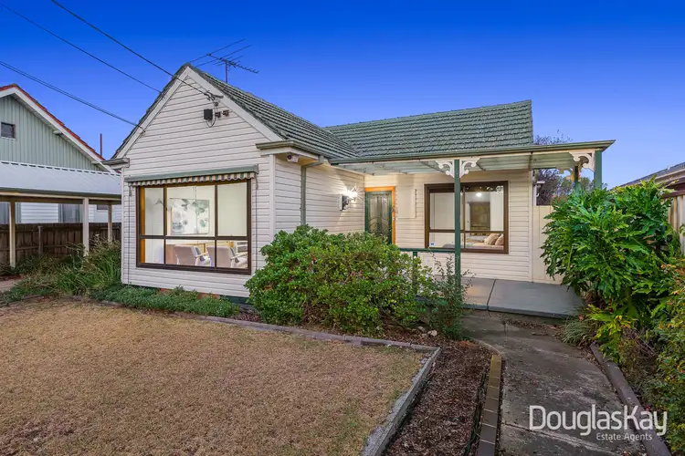 6 Taunton Street, Sunshine VIC 3020
