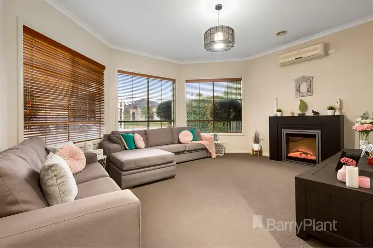 Second view of Homely house listing, 3 Molloy Court, Bundoora VIC 3083