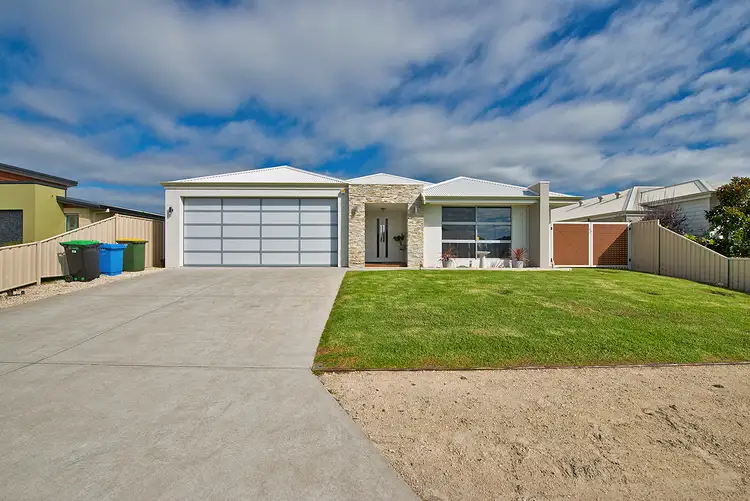 Second view of Homely house listing, 10 Satellite Close, Mckail WA 6330