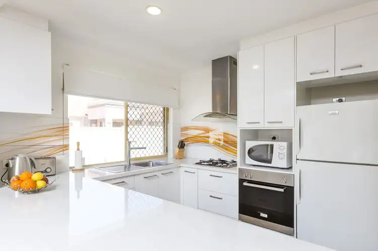 Fourth view of Homely villa listing, 2/327 Canning Highway, Como WA 6152