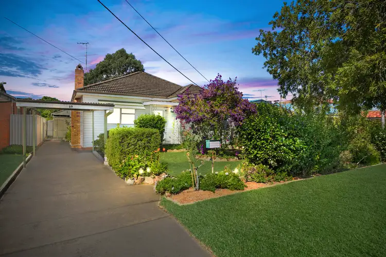 29 Kelvin Parade, Picnic Point NSW 2213