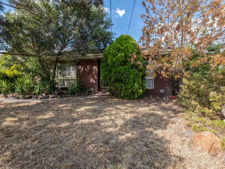 1 Acacia Crescent, Melton South VIC 3338