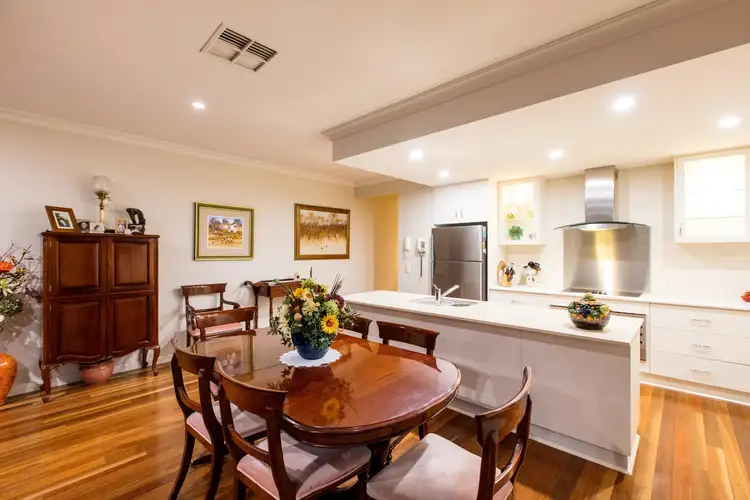 Sixth view of Homely townhouse listing, 117a Olive Avenue, Mildura VIC 3500