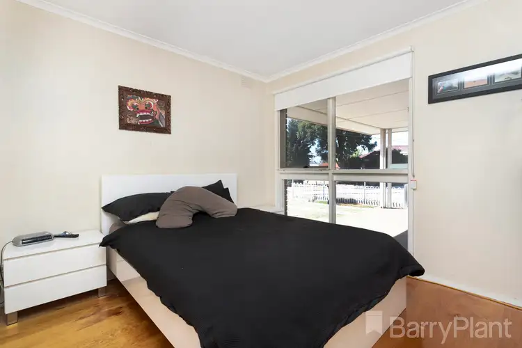 Sixth view of Homely house listing, 6 Padua Court, Gladstone Park VIC 3043