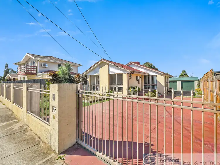 23 Jindabyne Avenue, Dandenong North VIC 3175