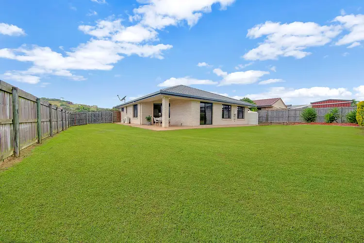30 Red Emperor Way, Lammermoor QLD 4703