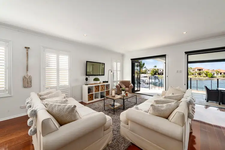 23 Eastpark Waters, Helensvale QLD 4212