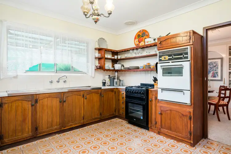 Fifth view of Homely house listing, 2 Brentwood Grove, Paradise SA 5075