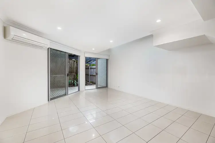 Fifth view of Homely unit listing, 2/20 Fraser Street, Morningside QLD 4170