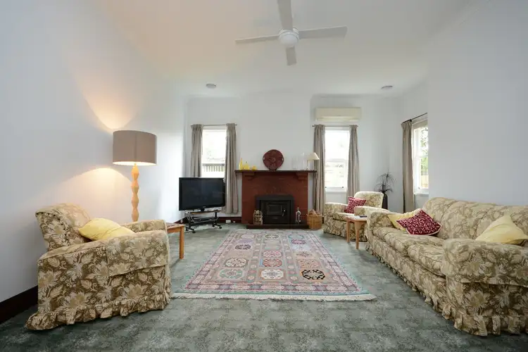 Third view of Homely house listing, 33 Robb Street, Bairnsdale VIC 3875
