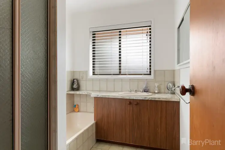 Sixth view of Homely unit listing, 1/29 Glencoe Street, Kennington VIC 3550