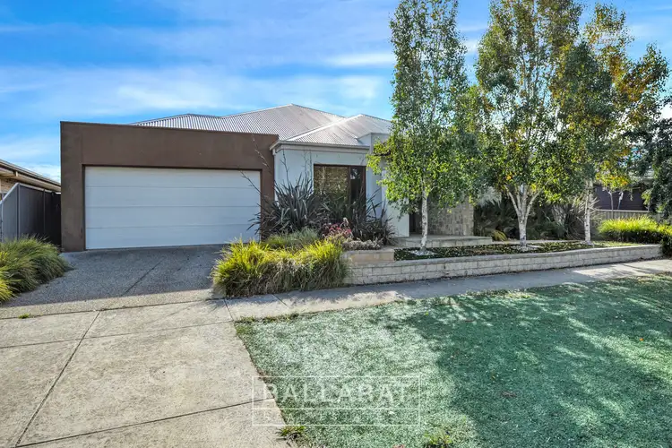 15 Chase Boulevard, Alfredton VIC 3350