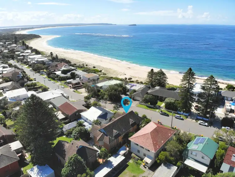 Third view of Homely townhouse listing, 1/16 Elizabeth Drive, Noraville NSW 2263