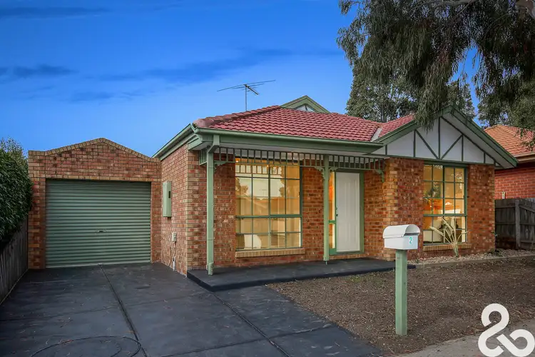 2 Butler Place, Mill Park VIC 3082