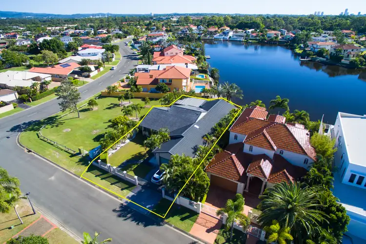 Sixth view of Homely house listing, 2 San Simeon Drive, Clear Island Waters QLD 4226