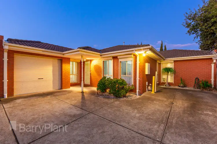 Main view of Homely unit listing, 2/6 Pennell Avenue, St Albans VIC 3021