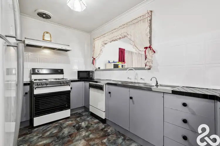 Fifth view of Homely house listing, 2 Bencoolen Court, Epping VIC 3076