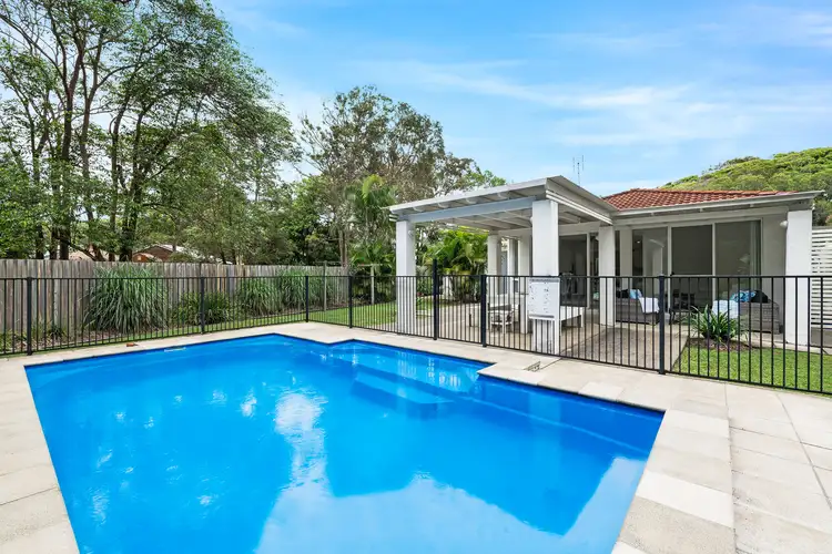 8 Warran Road, Yaroomba QLD 4573