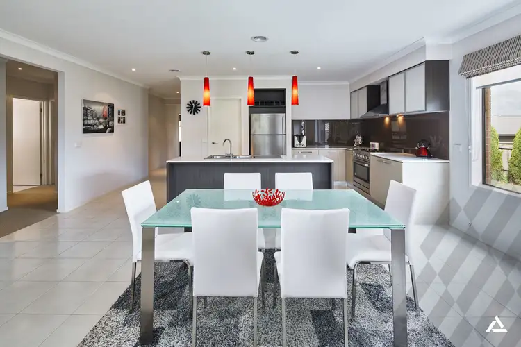 Sixth view of Homely house listing, 2 Hawkesburn Court, Warragul VIC 3820