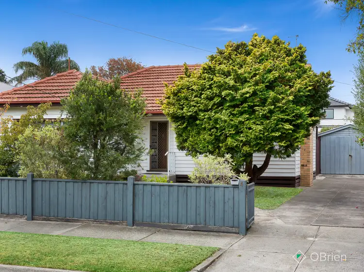 4 Jennifer Avenue, Parkdale VIC 3195