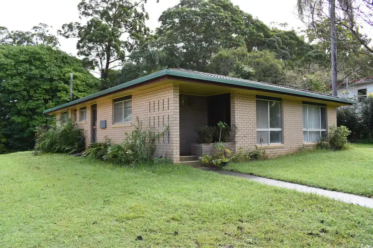 38 Hillcrest Avenue, Nambour QLD 4560