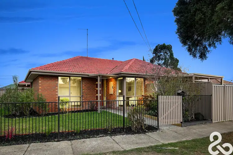 19 Horseshoe Crescent, Epping VIC 3076