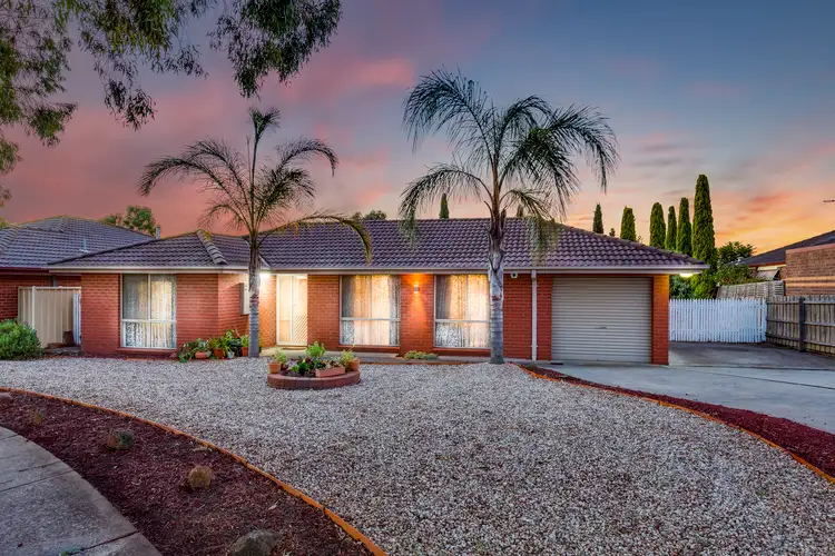 10 Meade Way