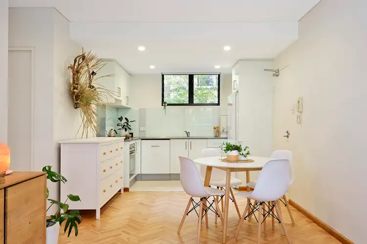 Second view of Homely apartment listing, 6/89 Queenscliff Road, Queenscliff NSW 2096