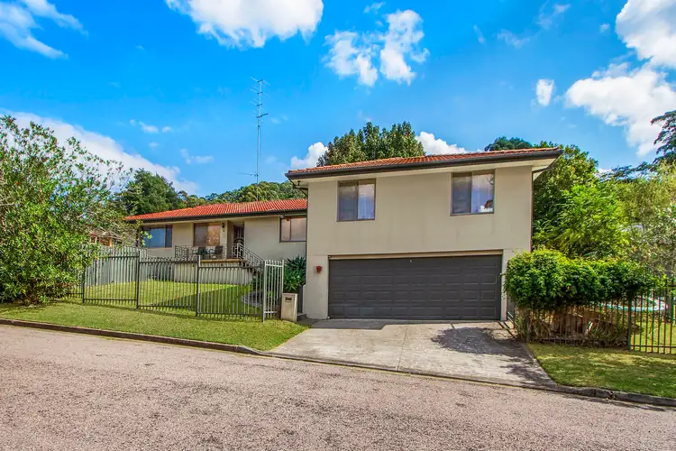 2 Mountain View Avenue, Narara NSW 2250