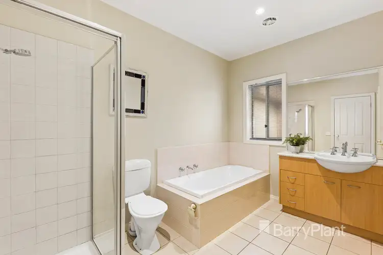 Sixth view of Homely house listing, 18 Christina Court, Werribee VIC 3030