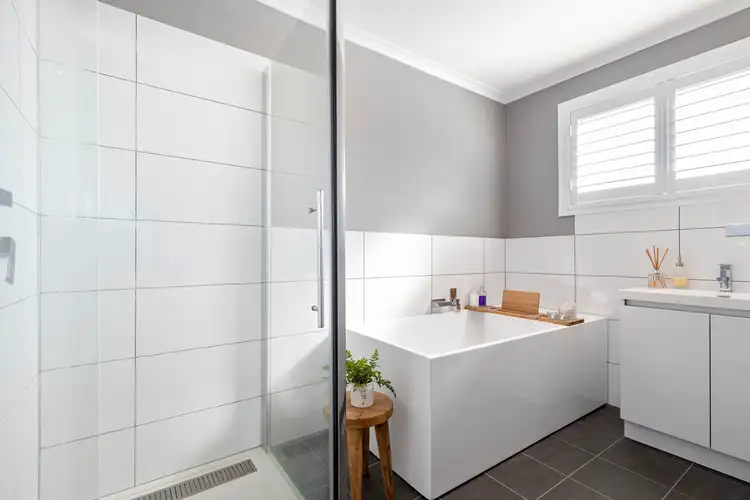 Sixth view of Homely unit listing, 5/949 Nepean Highway, Mornington VIC 3931