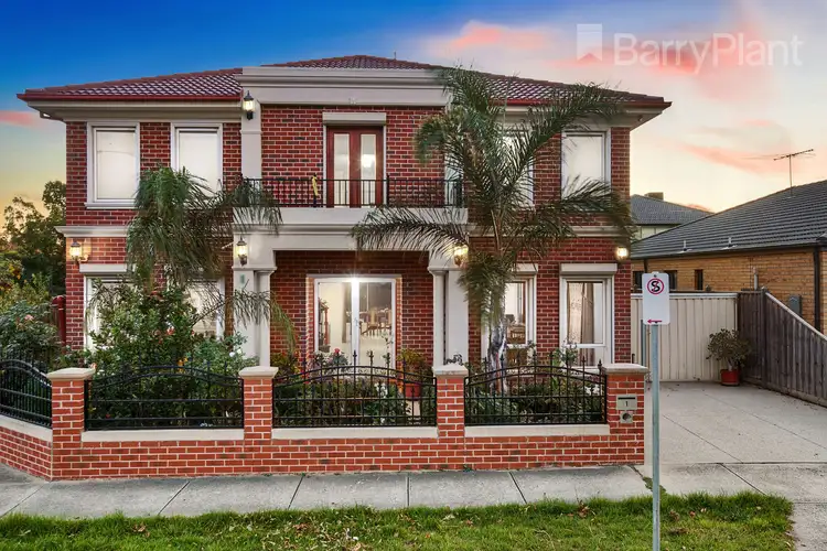 1 Old Course Crescent, Deer Park VIC 3023