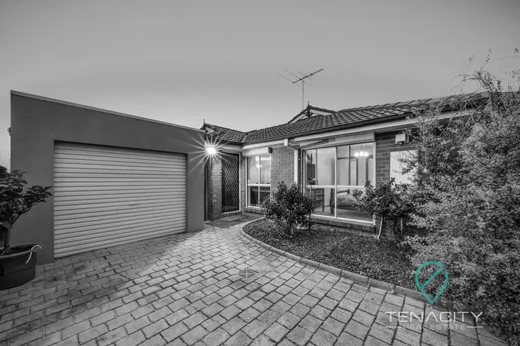 2/1 Branston Road, St Albans VIC 3021