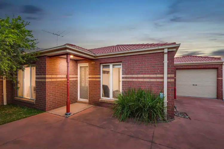 3/4 Balmoral Close, Hillside VIC 3037