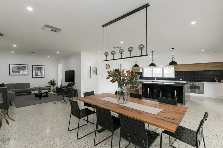 25 Orangedale Road, Lesmurdie WA 6076