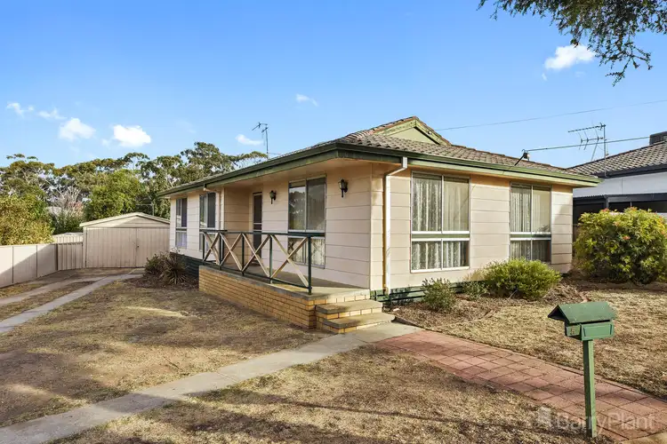 Main view of Homely house listing, 5 Waugh Street, Kangaroo Flat VIC 3555