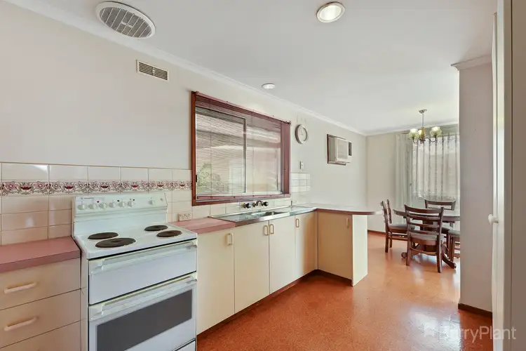 Second view of Homely house listing, 5 Waugh Street, Kangaroo Flat VIC 3555