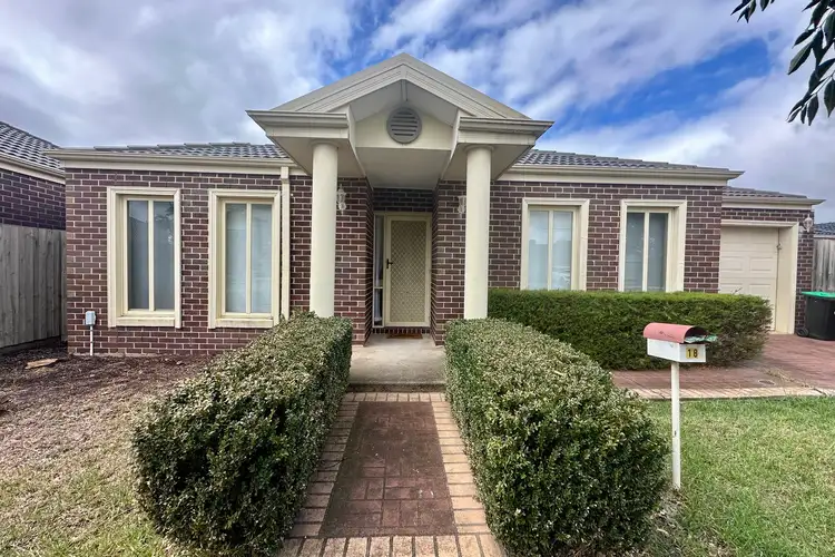 18 Aneta Avenue, Hillside VIC 3037