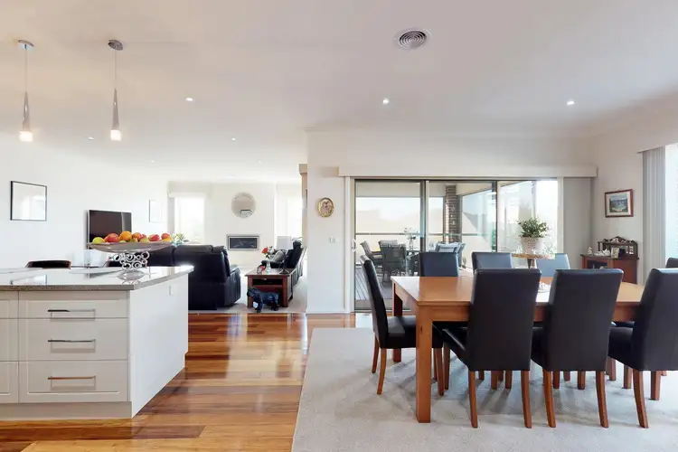 Fifth view of Homely house listing, 2 Eton Avenue, Traralgon VIC 3844