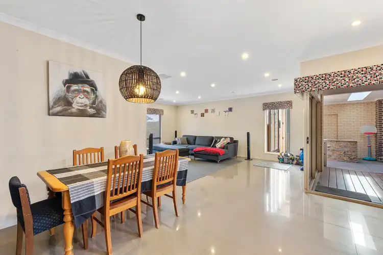 Fifth view of Homely house listing, 2 Klim Avenue, Kangaroo Flat VIC 3555