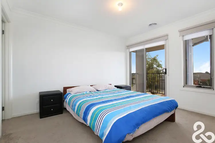 Fifth view of Homely house listing, 124 Moffat Drive, Lalor VIC 3075