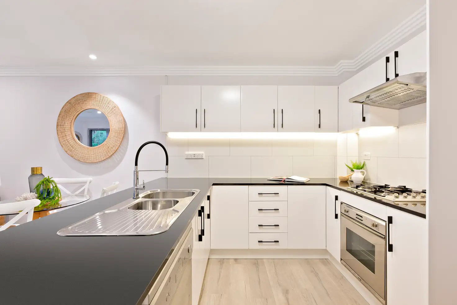 Main view of Homely apartment listing, 20/8-10 Shackel Avenue, Brookvale NSW 2100