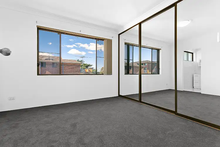 Fifth view of Homely apartment listing, 3/25 Allen Street, Harris Park NSW 2150