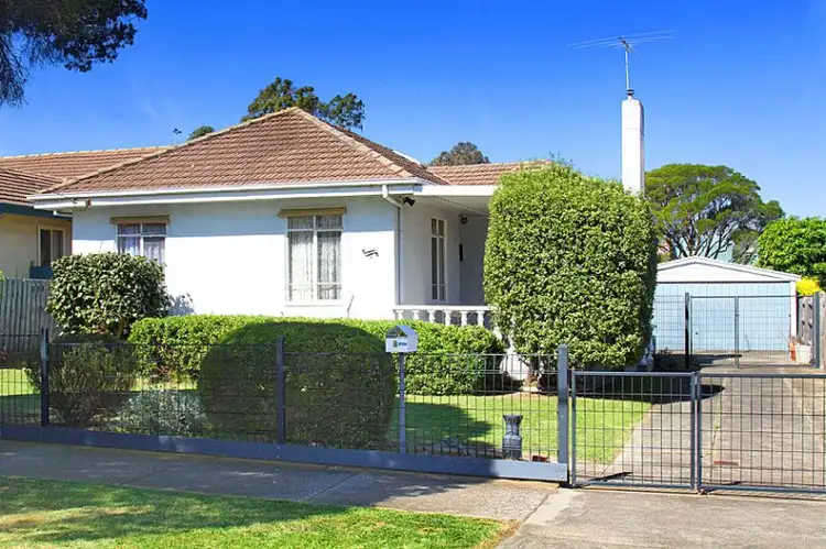 8 Harry Street, Thornbury VIC 3071