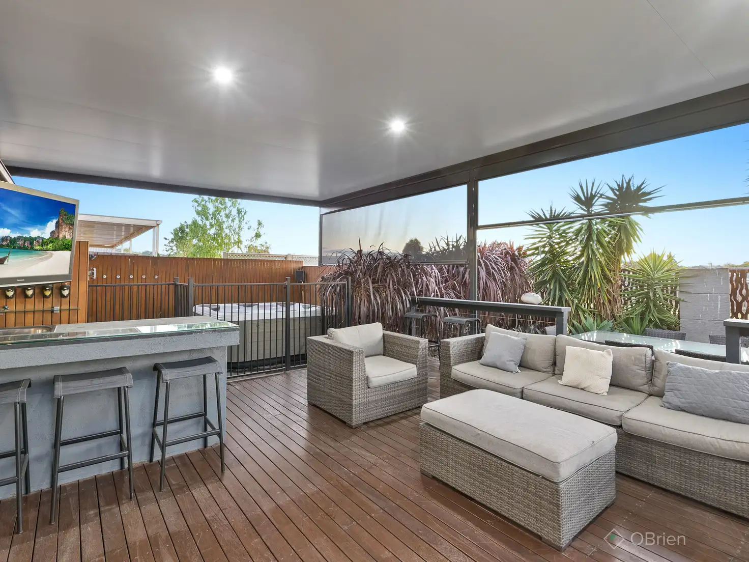 Main view of Homely house listing, 6 Lombardi Close, Skye VIC 3977
