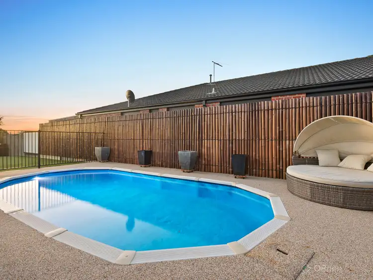 Third view of Homely house listing, 6 Lombardi Close, Skye VIC 3977